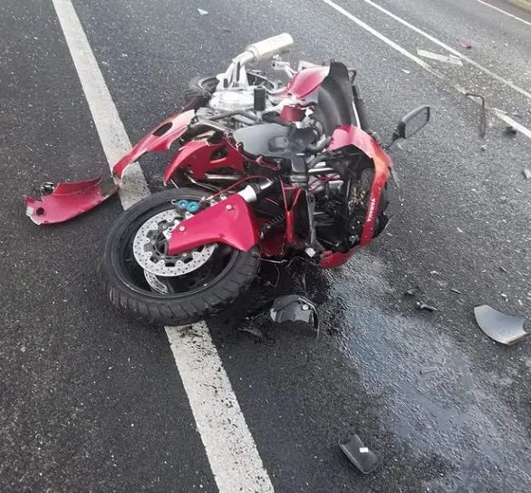 حادث خطوبة شرطي بريطاني: ذهب لإحضار خاتم الخطوبة فتعرض لحادث خطير حادث خطوبة شرطي بريطاني: ذهب لإحضار خاتم الخطوبة فتعرض لحادث خطير