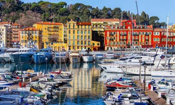 أفضل الرحلات الشتوية بالقطار في أوروبا أفضل الرحلات الشتوية بالقطار في أوروبا