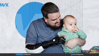 بفضل ذراع روبوتية جديدة: بريطاني يستعيد قدرته على رعاية طفله بفضل ذراع روبوتية جديدة: بريطاني يستعيد قدرته على رعاية طفله