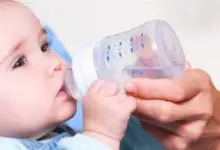 علاجات منزلية للإمساك لدى الرضع حسب العُمر علاجات منزلية للإمساك لدى الرضع حسب العُمر