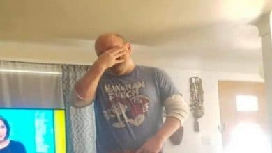 أمريكية تبيع زوجها بـ100 دولار عقوبة على إفساده سروالها المفضل أمريكية تبيع زوجها بـ100 دولار عقوبة على إفساده سروالها المفضل