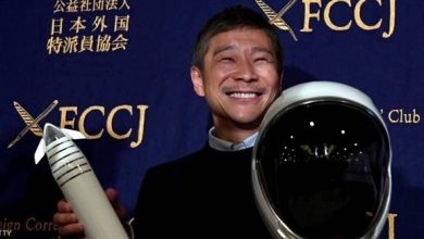 ملياردير يمنح متابعيه 9 ملايين دولار مجانا الملياردير الياباني يوساكو مايزاوا