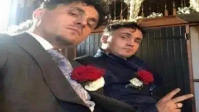 توأم روماني ينتحران معاً بعد اكتشاف أحدهما إصابته بالسرطان توأم روماني ينتحران معاً بعد اكتشاف أحدهما إصابته بالسرطان