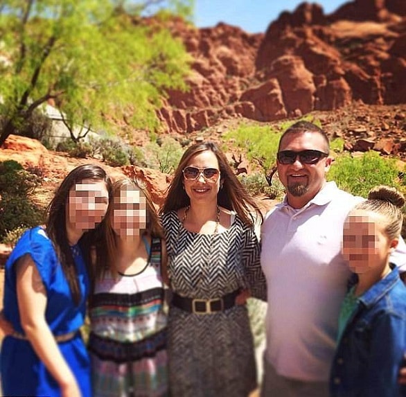 قتل زوجته لأنها سخرت منه أمام أطفاله قتل زوجته لأنها سخرت منه أمام أطفاله