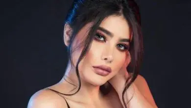 أنجي خوري موقوفة في مكتب الآداب أنجي خوري موقوفة في مكتب الآداب