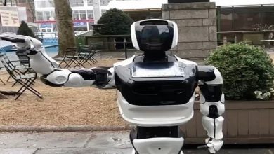 روبوت يتجول في نيويورك بحثاً عن كورونا روبوت يتجول في نيويورك بحثاً عن كورونا