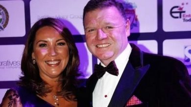 بريطانيا: زوجان يخفون فوزهم باليانصيب الكبير لسنوات ويكشفون سرهما للعائلة والأصدقاء بريطانيا: زوجان يخفون فوزهم باليانصيب الكبير لسنوات ويكشفون سرهما للعائلة والأصدقاء