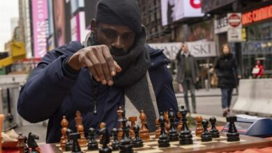 بطل نيجيري في الشطرنج يحطم الرقم القياسي العالمي بلعب 60 ساعة متواصلة بطل نيجيري في الشطرنج يحطم الرقم القياسي العالمي بلعب 60 ساعة متواصلة