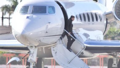 إيلون ماسك يتوجه إلى بكين لبدء زيارة غير متوقعة لشركة تسلا إيلون ماسك يتوجه إلى بكين لبدء زيارة غير متوقعة لشركة تسلا