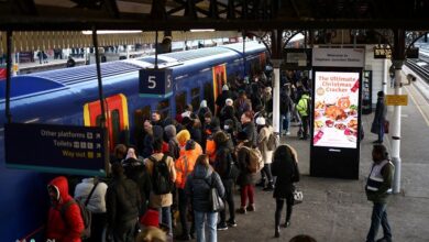 شلل حركة القطارات في غرب ألمانيا بسبب سرقة كابلات كهربائية: التأخيرات مستمرة شلل حركة القطارات في غرب ألمانيا بسبب سرقة كابلات كهربائية: التأخيرات مستمرة