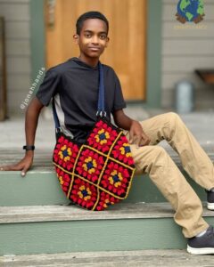 جونا لارسون يحول شغفه بالكروشيه إلى نجاح تجاري ملهم جونا لارسون يحول شغفه بالكروشيه إلى نجاح تجاري ملهم