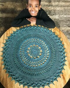 جونا لارسون يحول شغفه بالكروشيه إلى نجاح تجاري ملهم جونا لارسون يحول شغفه بالكروشيه إلى نجاح تجاري ملهم