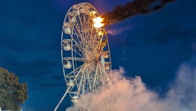 حريق في عجلة دوارة بمهرجان هايفيلد يصيب أكثر من 30 شخصاً في ألمانيا حريق في عجلة دوارة بمهرجان هايفيلد يصيب أكثر من 30 شخصاً في ألمانيا