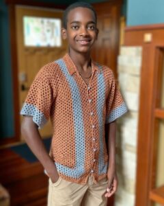 جونا لارسون يحول شغفه بالكروشيه إلى نجاح تجاري ملهم جونا لارسون يحول شغفه بالكروشيه إلى نجاح تجاري ملهم