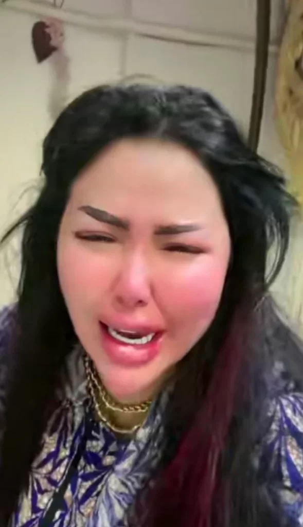 انهيار شيماء سعيد بعد اتهام إسماعيل الليثي بضربها وسرقة مجوهراتها